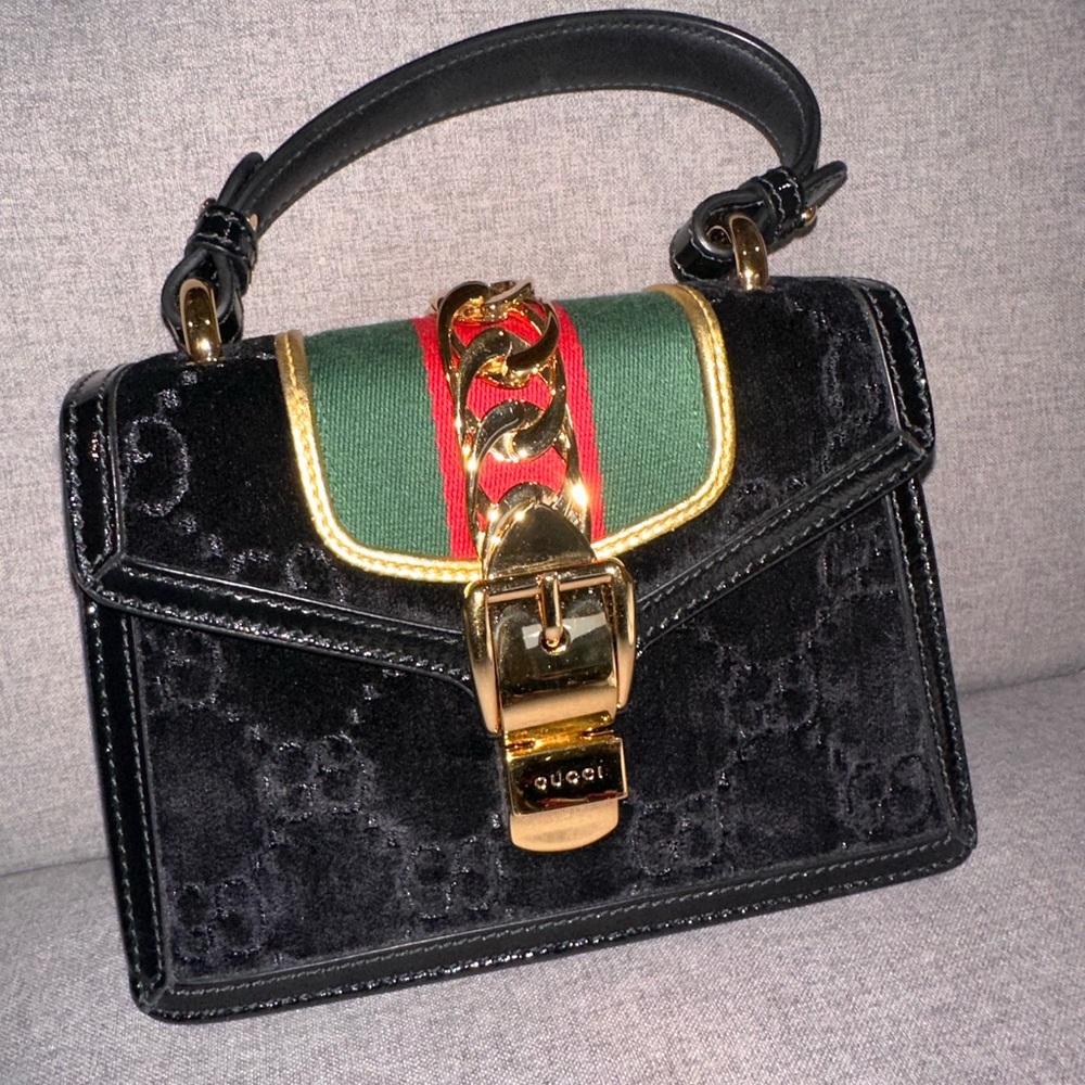 Gucci Black GG Velvet and Patent Leather Sylvie Top Handle Bag